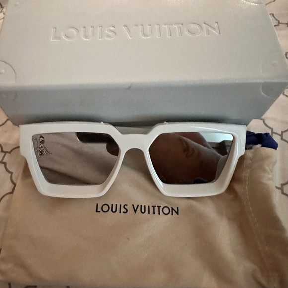 Rare Louis Vuitton Millionaire Sunglasses - Picture 4 of 5
